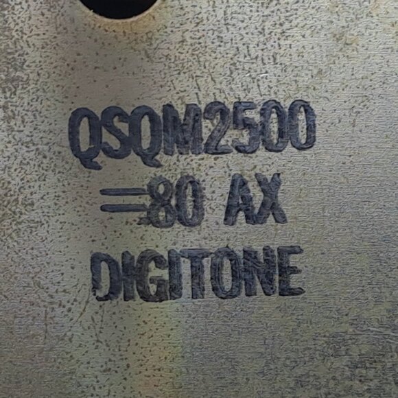 Vintage Push Button Phone by Northern Telecom QSQM2500AX - Picture 9 of 11